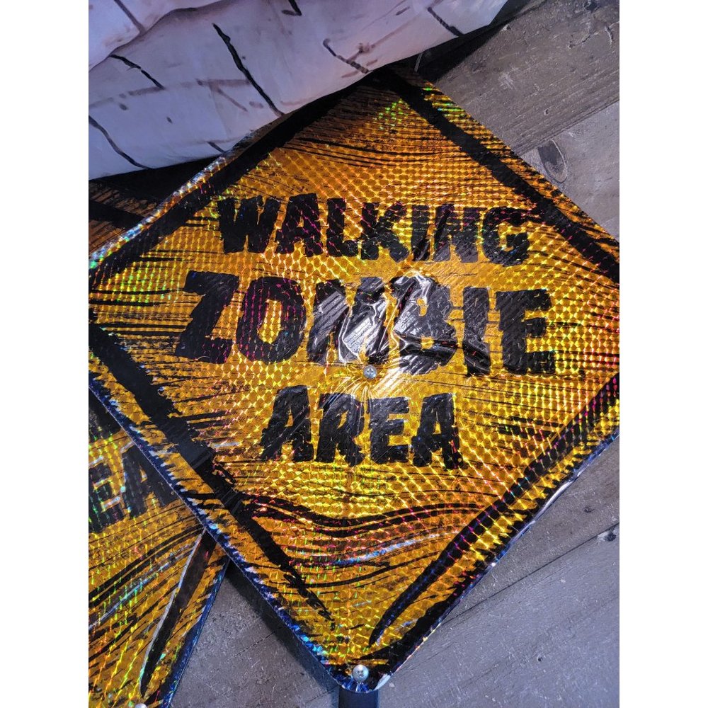 Halloween beware zombie danger Hazard sign lawn Decor scary Yellow set - Picture 3 of 8